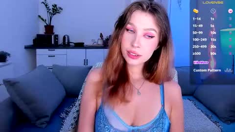Snapshot of ohmymiami_ chatting on September 17, 10:11 pm Light  online show from September 17, 10:11 pm