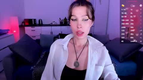 Snapshot of ohmymiami_ chatting on October 9, 9:46 pm Light  online show from October 9, 9:46 pm