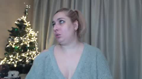 Snapshot of ohsweetiren chatting on January 3, 7:06 am Iren online show from January 3, 7:06 am