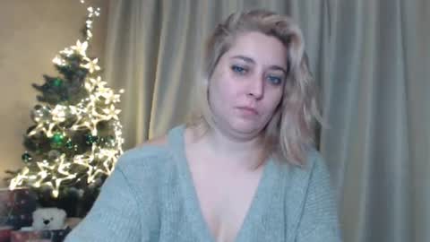 Snapshot of ohsweetiren chatting on January 4, 10:16 am Iren online show from January 4, 10:16 am