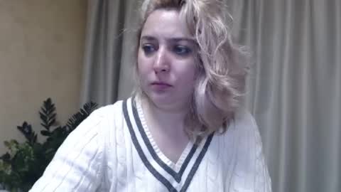 Snapshot of ohsweetiren chatting on January 30, 10:19 am Iren online show from January 30, 10:19 am