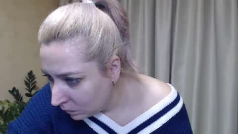 Snapshot of ohsweetiren chatting on February 2, 9:40 am Iren online show from February 2, 9:40 am