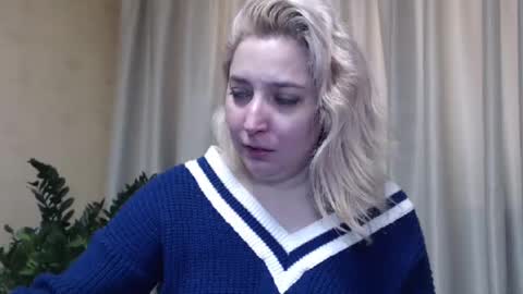 Snapshot of ohsweetiren chatting on February 27, 7:01 am Iren online show from February 27, 7:01 am