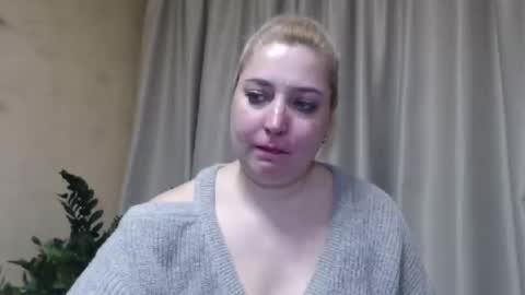 Snapshot of ohsweetiren chatting on March 11, 7:04 am Iren online show from March 11, 7:04 am