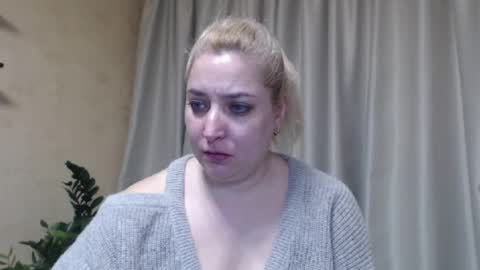 Snapshot of ohsweetiren chatting on March 11, 10:07 am Iren online show from March 11, 10:07 am