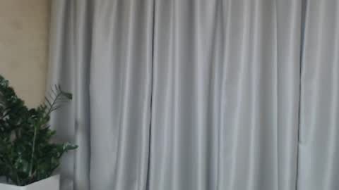 Snapshot of ohsweetiren chatting on October 11, 6:34 am Iren online show from October 11, 6:34 am