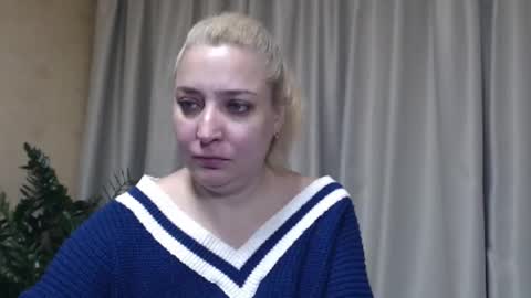 Snapshot of ohsweetiren chatting on October 30, 8:38 am Iren online show from October 30, 8:38 am