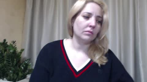 Mari online show from April 25, 9:01 am