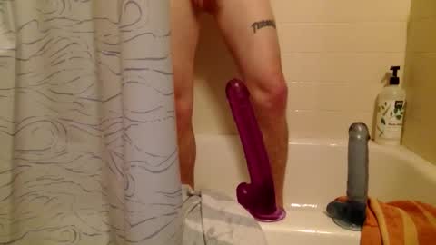 Snapshot of oibrev49 chatting on March 22, 5:11 am oibrev49 online show from March 22, 5:11 am