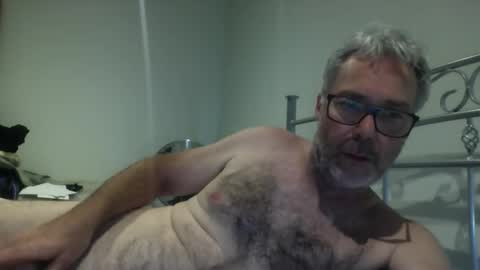 oiledcouple1 online show from October 27, 9:46 am