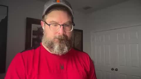 Snapshot of okayiguess chatting on November 17, 6:14 pm okayiguess online show from November 17, 6:14 pm