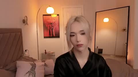 Snapshot of okerriella chatting on May 28, 8:11 am Ami online show from May 28, 8:11 am