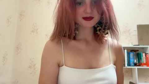 Oktavia7777 online show from May 4, 6:37 pm