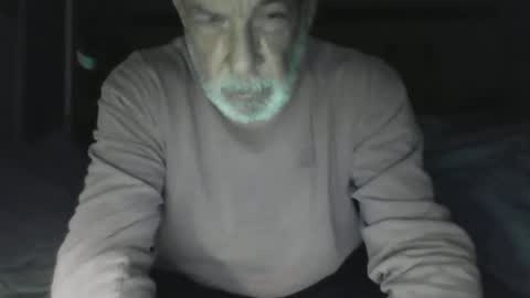 Snapshot of old_bald63 chatting on February 21, 9:21 am old_bald63 online show from February 21, 9:21 am