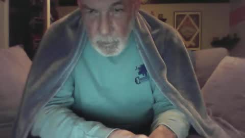 Snapshot of old_bald63 chatting on March 1, 9:22 am old_bald63 online show from March 1, 9:22 am