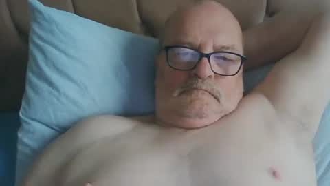 old_fkr online show from December 13, 9:13 am