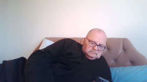 old_fkr online show from January 18, 12:26 pm