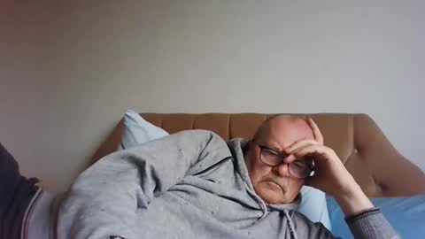 old_fkr online show from January 26, 9:51 am