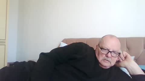 old_fkr online show from March 3, 10:10 am