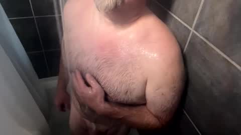 Snapshot of oldbones2 chatting on September 11, 12:00 am oldbones2 online show from September 11, 12:00 am