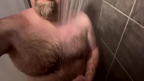 Snapshot of oldbones2 chatting on November 16, 1:00 am oldbones2 online show from November 16, 1:00 am