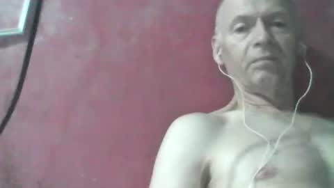 oldbuthorny62 online show from April 14, 1:44 am