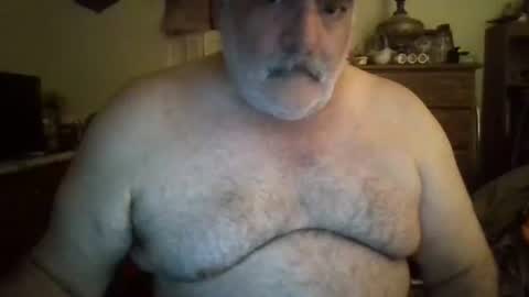 Snapshot of oldcockforyngladies chatting on December 1, 9:47 am oldcockforyngladies online show from December 1, 9:47 am