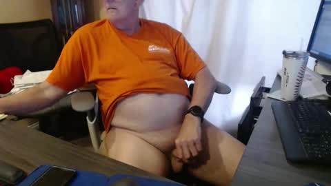 Snapshot of olderandwiser chatting on May 20, 8:15 pm Older and Wiser online show from May 20, 8:15 pm
