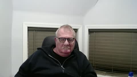 oldguybigd online show from February 10, 3:54 am