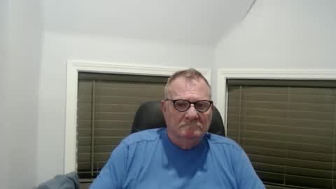 Snapshot of oldguybigd chatting on May 27, 5:48 am oldguybigd online show from May 27, 5:48 am