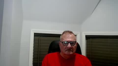 Snapshot of oldguybigd chatting on June 13, 3:48 am oldguybigd online show from June 13, 3:48 am