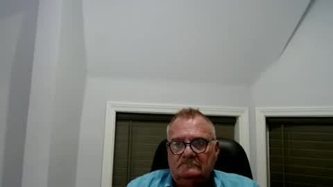 Snapshot of oldguybigd chatting on June 26, 5:56 am oldguybigd online show from June 26, 5:56 am