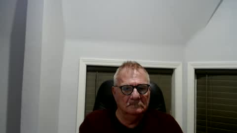 Snapshot of oldguybigd chatting on June 29, 4:19 am oldguybigd online show from June 29, 4:19 am