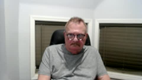 Snapshot of oldguybigd chatting on July 5, 4:19 am oldguybigd online show from July 5, 4:19 am