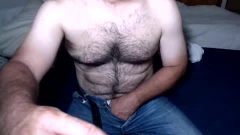 Snapshot of oldjeremy chatting on June 9, 10:10 pm oldjeremy online show from June 9, 10:10 pm