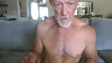 Snapshot of oldmanmeataz chatting on June 10, 11:24 pm oldmanmeataz online show from June 10, 11:24 pm