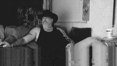 oldskoolll online show from February 9, 2:15 am