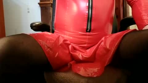 Snapshot of oldwanke chatting on December 5, 10:01 pm oldwankie online show from December 5, 10:01 pm