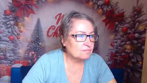 Snapshot of olgaluck chatting on December 15, 6:17 am OlgaLuck online show from December 15, 6:17 am