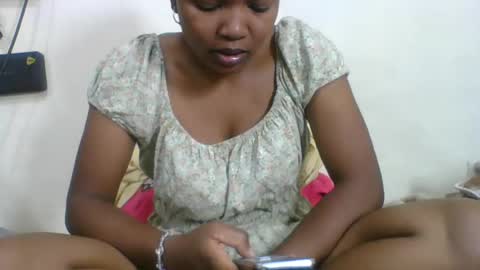 Snapshot of olgamariah203875 chatting on June 13, 12:36 pm olgamariah203875 online show from June 13, 12:36 pm