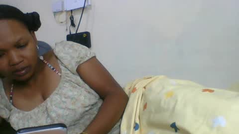 Snapshot of olgamariah203875 chatting on June 14, 12:41 am olgamariah203875 online show from June 14, 12:41 am