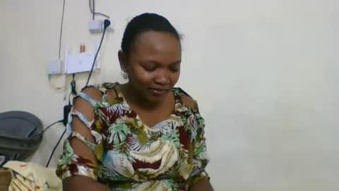 Snapshot of olgamariah203875 chatting on June 14, 6:59 am olgamariah203875 online show from June 14, 6:59 am