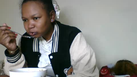 Snapshot of olgamariah203875 chatting on July 27, 8:43 am olgamariah203875 online show from July 27, 8:43 am