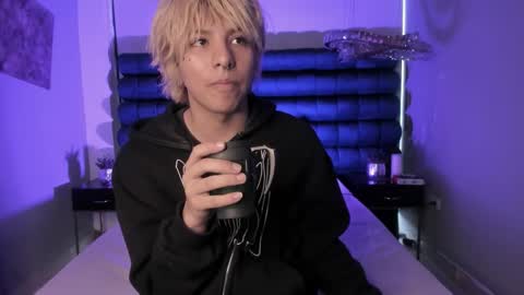 oliiverr22 online show from December 18, 11:38 am