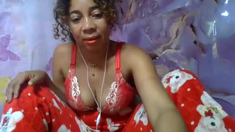 Snapshot of olinaa chatting on June 29, 11:10 am olinaa online show from June 29, 11:10 am