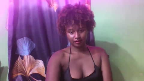 olinah610 online show from January 6, 5:38 pm