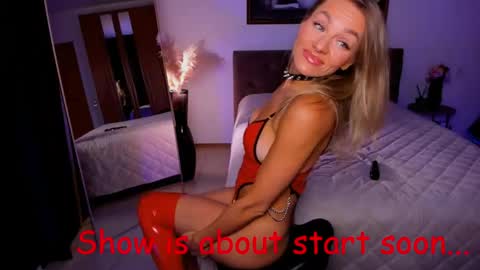 Snapshot of oliva_candy chatting on May 12, 8:39 pm oliva_candy online show from May 12, 8:39 pm