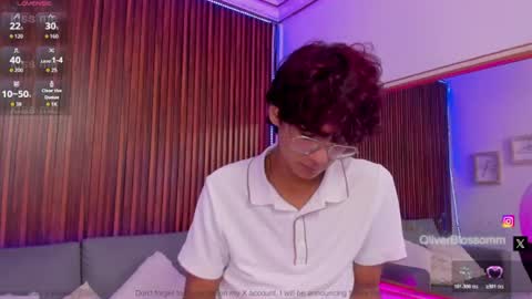 Snapshot of oliver20__ chatting on June 29, 8:20 pm oliver20__ online show from June 29, 8:20 pm