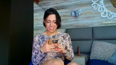 Snapshot of oliver__brown chatting on November 19, 11:38 pm Oliver online show from November 19, 11:38 pm