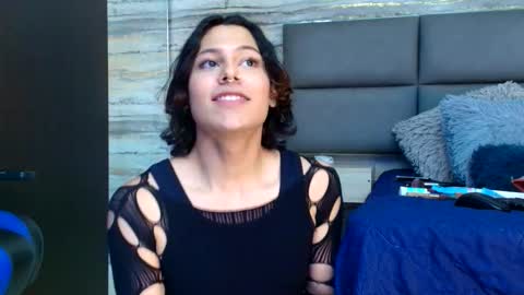 Snapshot of oliver__brown chatting on December 15, 12:48 am Oliver online show from December 15, 12:48 am